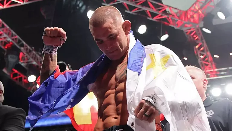 Дастин Порье признал поражение от Холлоуэя после пересмотра своего боя