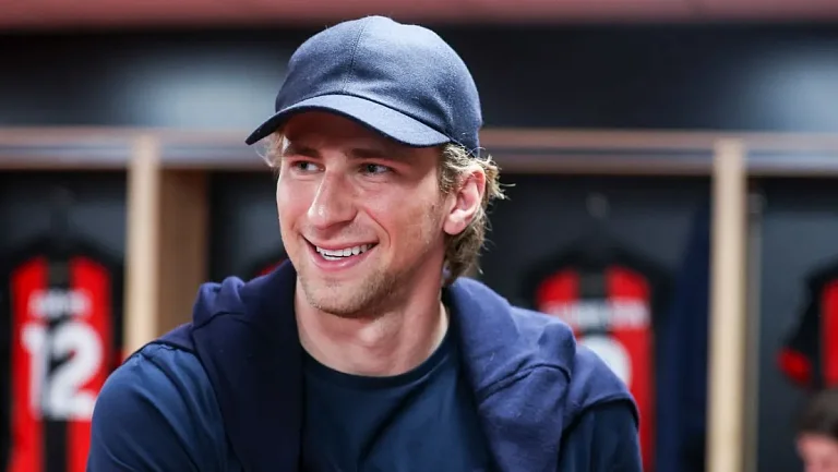 СМИ сообщили подробности адаптации Забарного в ПСЖ