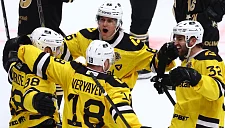 Самолет с хоккеистами «Северстали» не смог приземлиться в Омске