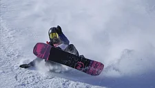 Сноубордистка Панчохова чудом спаслась после схода лавины в Японии