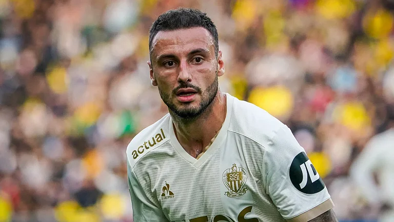 «Байер» вышел на защитника «Ниццы»