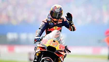 Гонщик Tech3 KTM снялся с этапа в Австрии и отложил возвращение