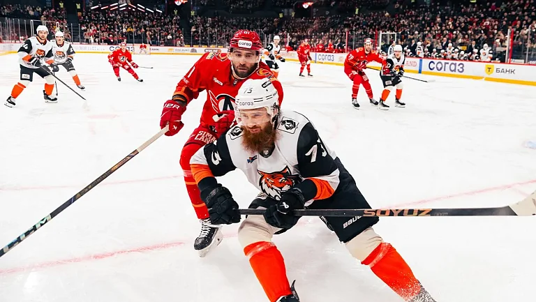 «Амур» разгромил «Автомобилист» и прервал серию из девяти поражений в КХЛ