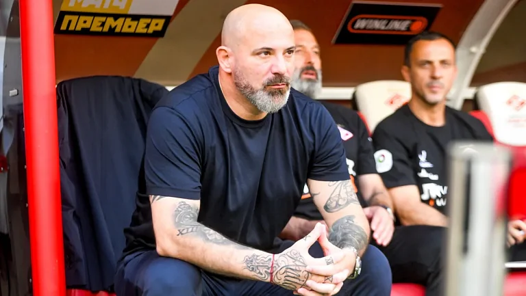 Тернавский о Станковиче: «Как тренер может не общаться с игроками?»