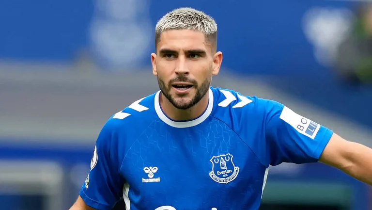 «Сассуоло» рассматривает сделки по Мопе и забытому игроку «Ювентуса»