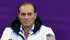 Тренеру фигуриста Малинина экстренно оформили олимпийскую аккредитацию