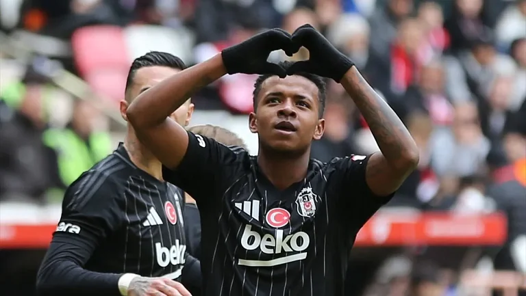 Игрок «Бешикташа» сделал интересное сообщение в социальных сетях