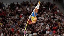 Арман Дюплантис снова обновил мировой рекорд