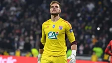 Лукас Перри перешёл из «Лиона» в «Лидс» за 16 миллионов