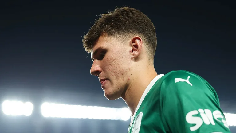 Защитник Луис Бенедетти может перейти из «Палмейраса» в «Барселону»