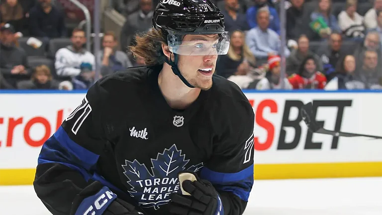 Гребёнкин устроил драку с канадским защитником в матче с «Сиэтлом» 