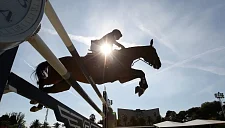 FEI хочет разрешить российским всадникам выступать с флагом и гимном