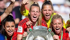 Джилл Байзингс перешла в «Астон Виллу» на постоянной основе