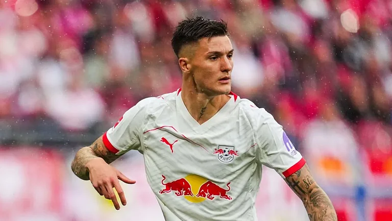 «Манчестер Юнайтед» завершает сделку по Шешко