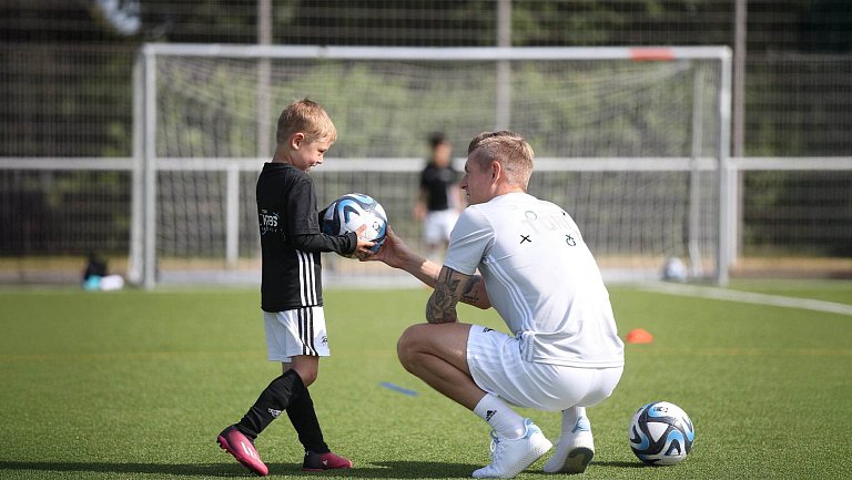 Тони Кроос корректирует журналистов ESPN в соцсетях