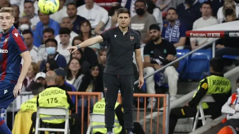 Алессио Лиски поделился впечатлениями об обидном поражении от «Реала»