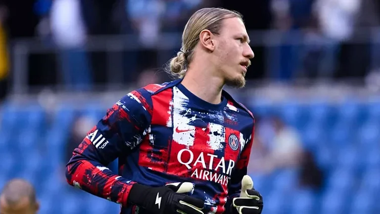 Экс-футболист «Динамо» Колыванов: «Сафонову надо уходить из ПСЖ»