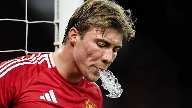 «Манчестер Юнайтед» может продать Расмуса Хёйлунна за 40 млн фунтов