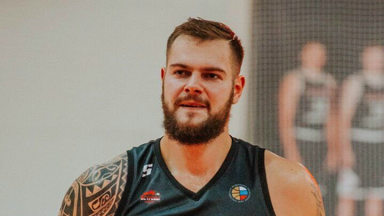 Двух баскетболистов брянской «Десны» дисквалифицировали за ставки