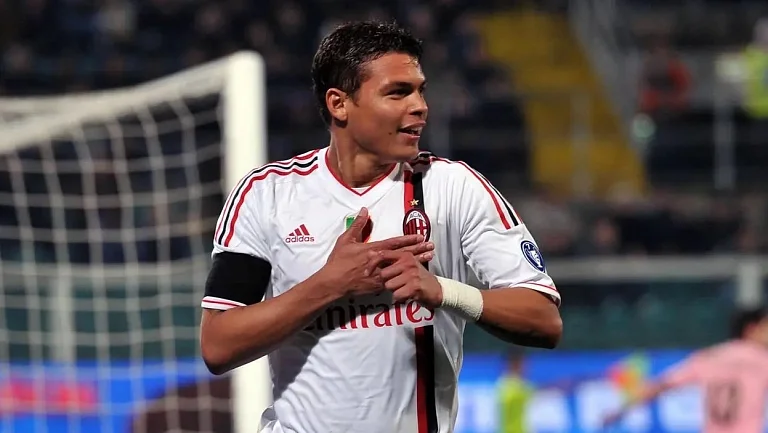 «Милан» планирует подписать Тиаго Силву зимой