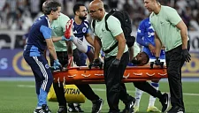 Экс-игрок «Зенита» Жерсон покинул поле на носилках в первом матче за «Крузейро»