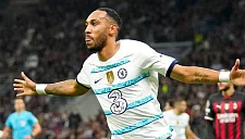 Обамеянг решил исход матча с «Астон Виллой»