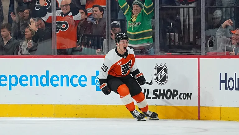 Дубль Мичкова помог «Филадельфии» обыграть «Колорадо»