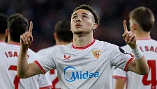 «Тоттенхэм» обратил внимание на вингера «Севильи» Варгаса