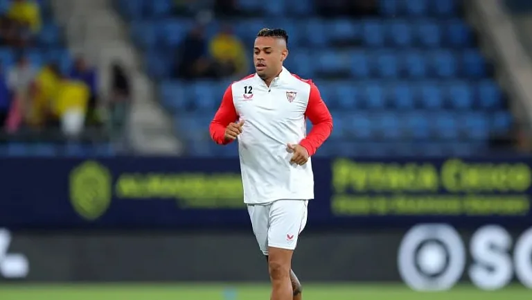 «Севилья» встретится с «Алавесом», в составе которого Мариано Диас