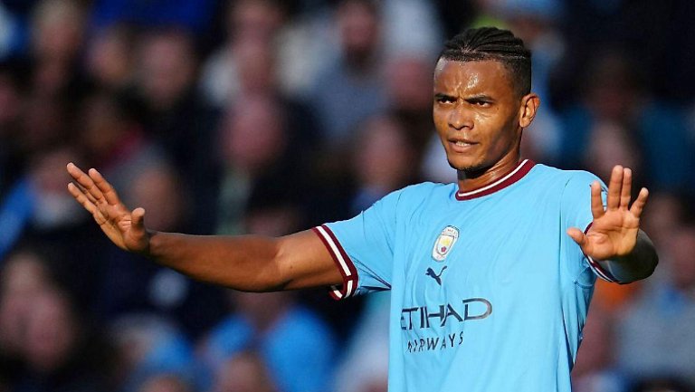 «Тоттенхэм» хочет приобрести Аканджи