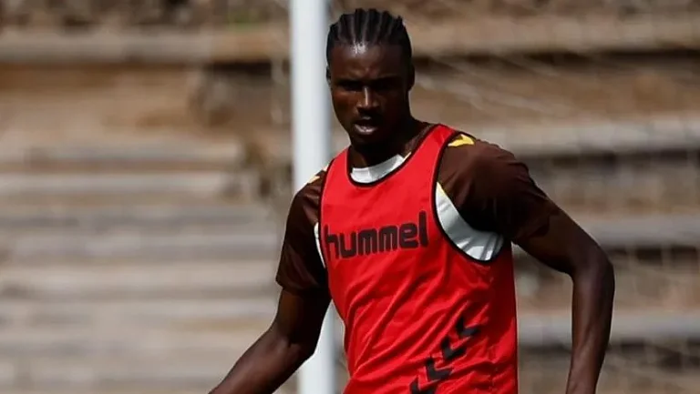 «Лас-Пальмас» расторг контракт с форвардом Сори Кабой