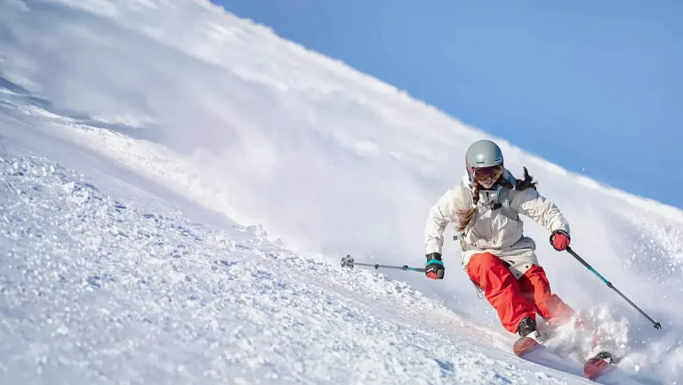 Три лыжника погибли под лавиной в Италии во время Олимпиады-2026