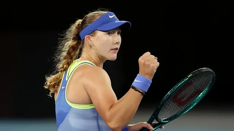 Кафельников хочет прокомментировать вылет Андреевой от украинки Свитолиной