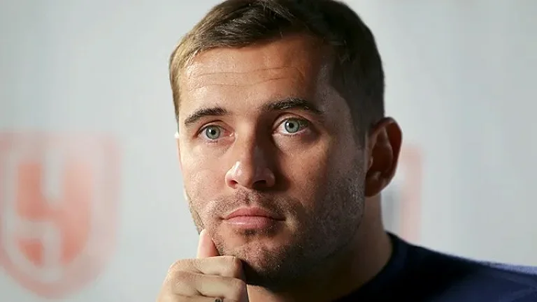 Кержаков поделился первой совместной фотографией с новорожденным ребёнком