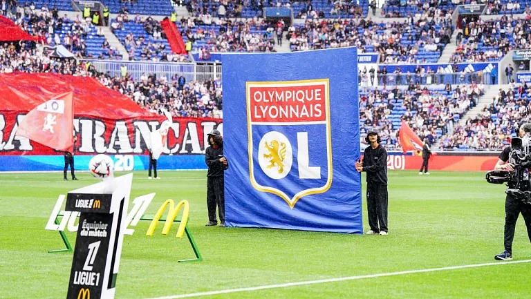 «Лион» представил серый третий комплект формы на сезон 2025/26