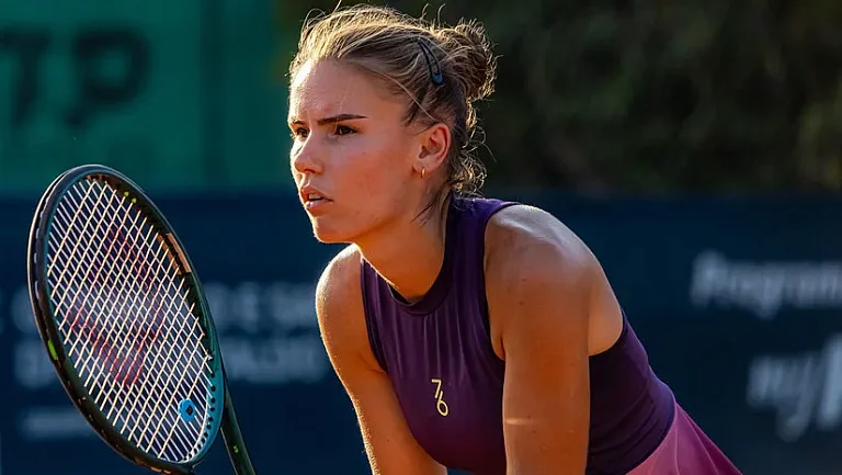 Российские теннисистки начали с победы на турнире WTA в Ченнае