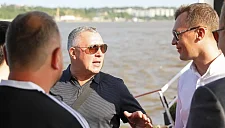 Дегтярёв поздравил Могильного с включением в Зал хоккейной славы в Торонто