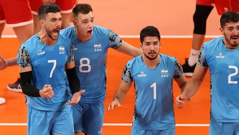 Аргентинцы вырвали победу у Финляндии на старте ЧМ-2025