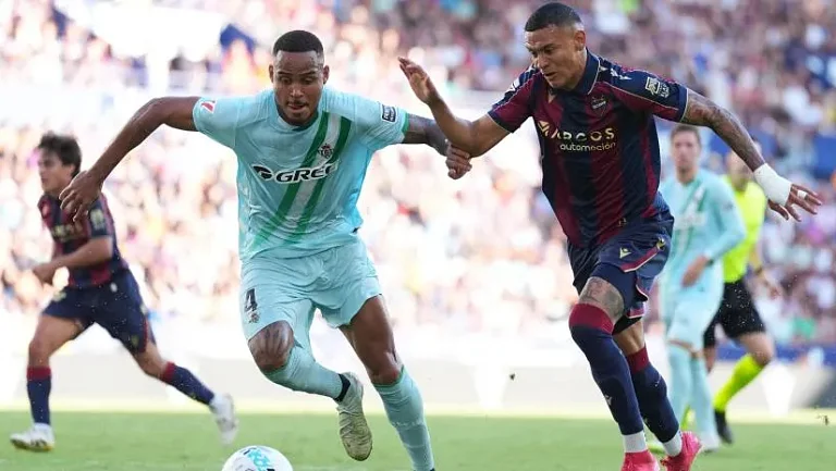 CTA объяснил отмену гола «Бетиса» против «Леванте»