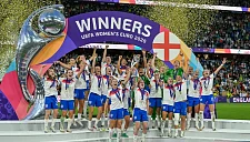 Женское Евро-2025 установило рекорд выручки УЕФА
