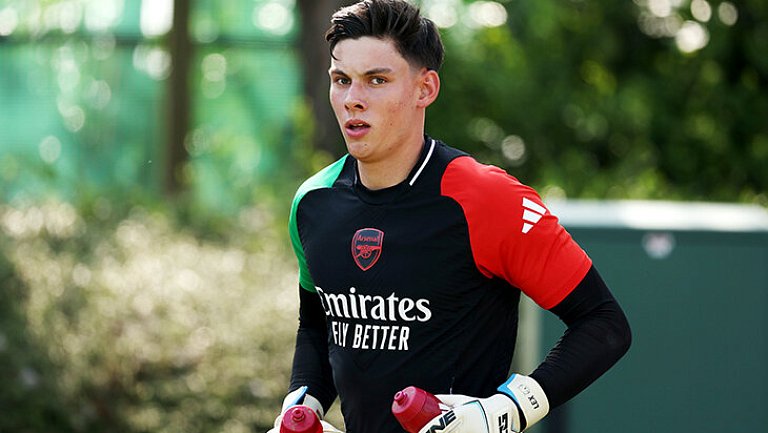 Вратарь «Арсенала» Федорущенко рассказал о будущих планах и любви к Челябинску