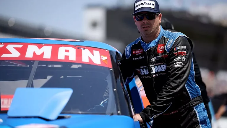 Фризен пропустит плей-офф NASCAR Truck из-за сложных травм