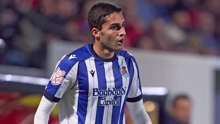 Захарян не включён в заявку «Реал Сосьедад» на игру с «Барселоной»