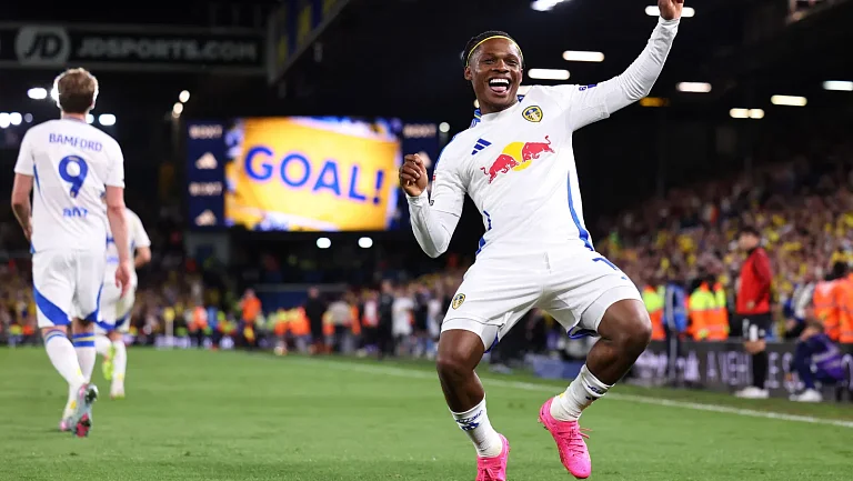 Ларжи Рамазани прибыл в Валенсию для подписания контракта