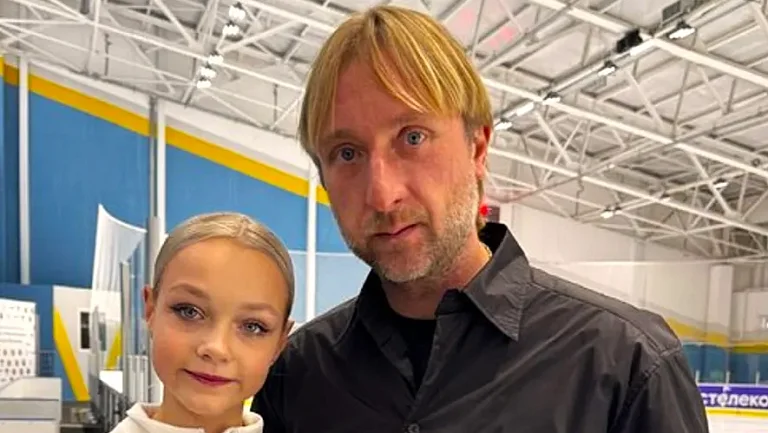 Костылева объяснила, почему вернулась к Плющенко: Он мой любимый человек