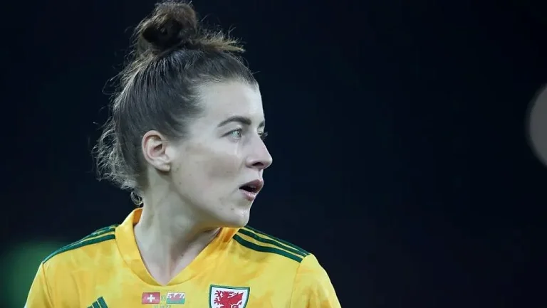 «Сиэтл Рейн» подписал контракт с капитаном сборной Уэльса Ангарад Джеймс