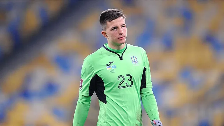 Вратарь сборной Украины жёстко оценил игру с Азербайджаном