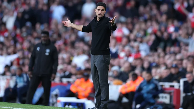 Артета ответил на критику тактики в матче с «Сити»