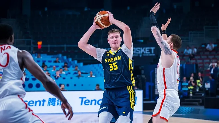 Симон Бригандер поделился своими впечатлениями о матче со сборной Турции