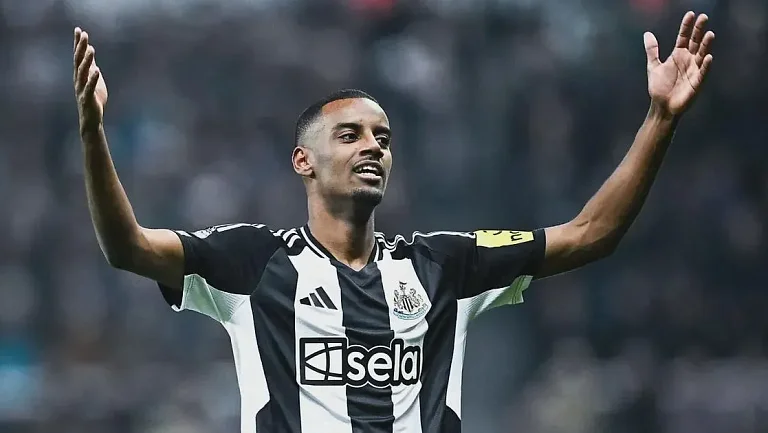 Агент Исакa намекнул на уход из «Ньюкасла»